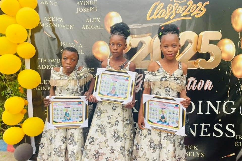 Diamondville students with their awards