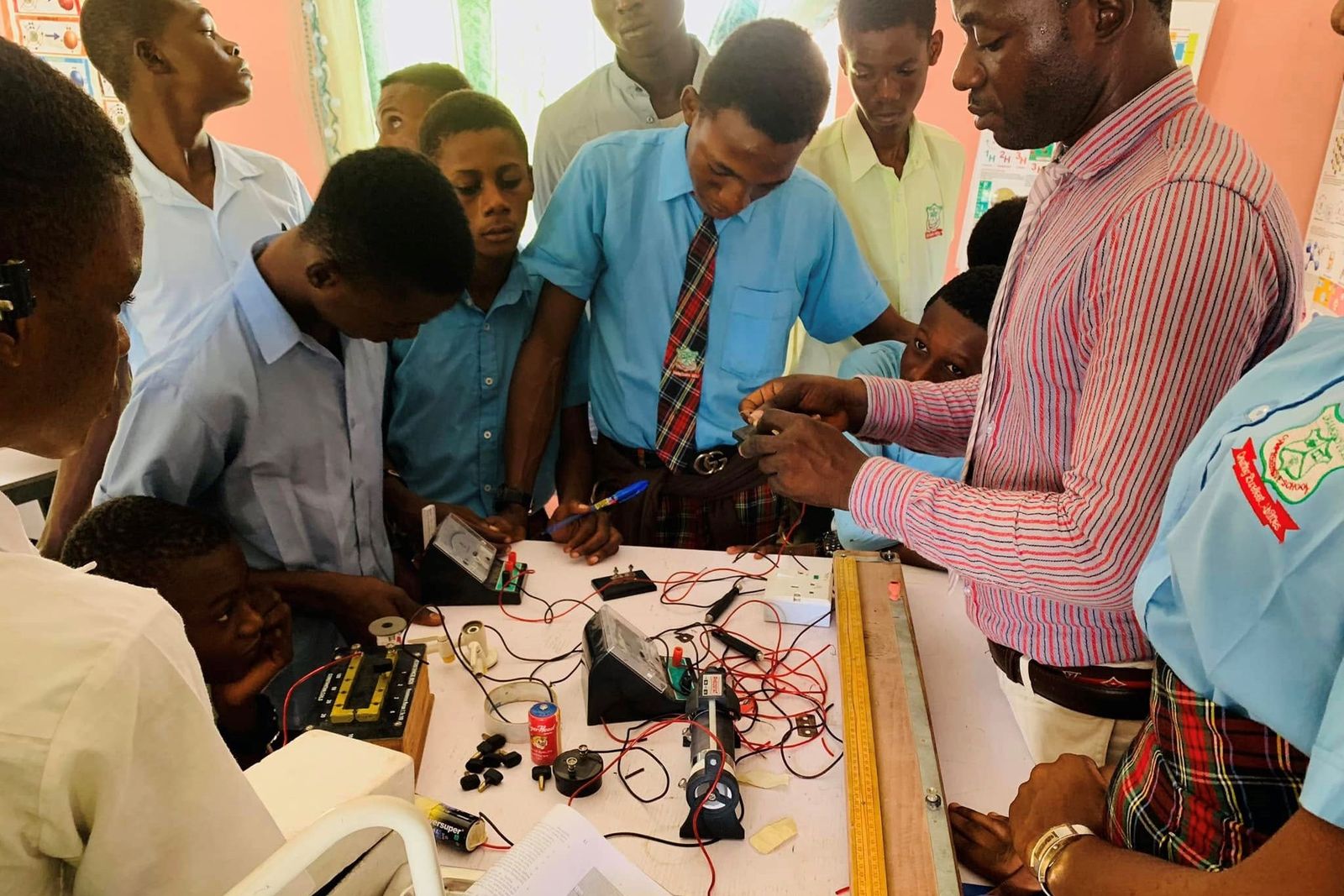 Diamondville students in a technology workshop